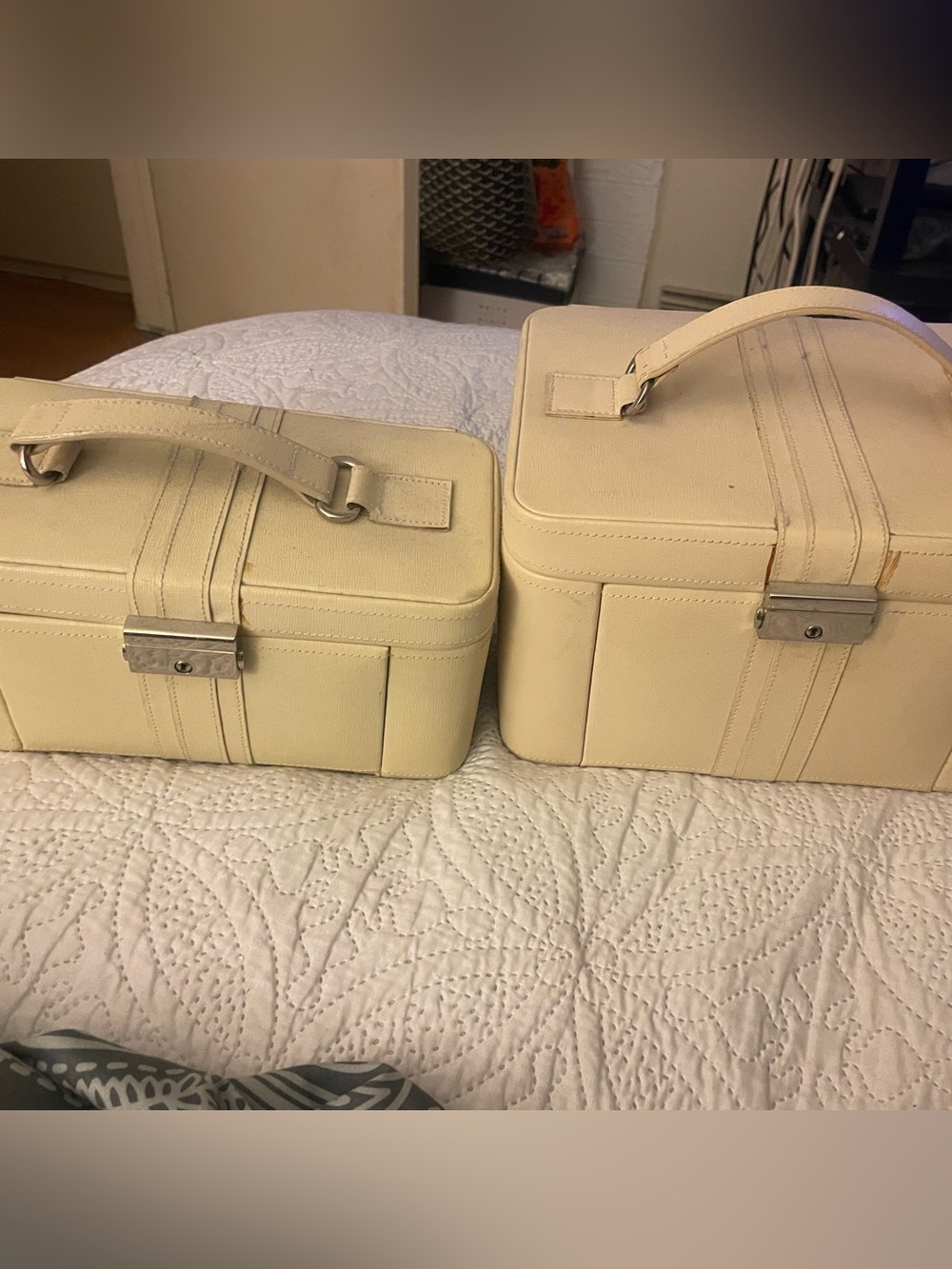 Cream Train Case Duo - Cream Cosmetic Boxes
Z Gallery Jewelry boxes 
Leather